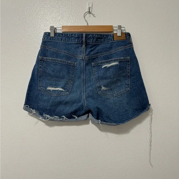 *SOLD* American eagle Jean shorts - Picture 2 of 3